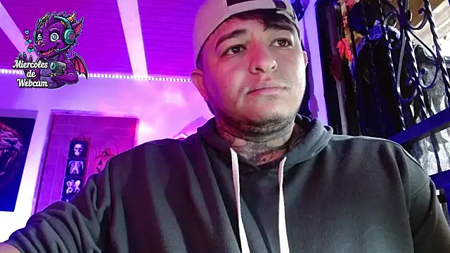 Snapshot of Strip_Classes_Col chatting on 10-08-25, 03:09 Strip Classes Col online show from 10-08-25, 03:09