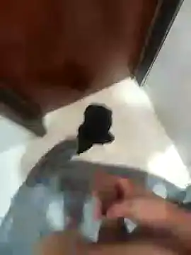 Snapshot of enoc369 chatting on 11-10-25, 08:24 enoc369 online show from 11-10-25, 08:24