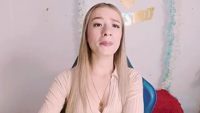 hannah 026 online show from 10-07-25, 01:41