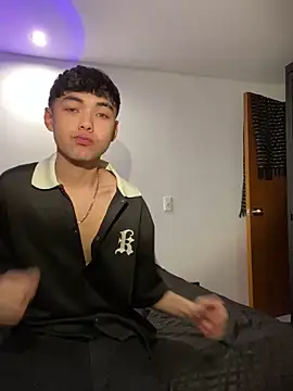 Snapshot of soul_teen chatting on 09-13-25, 12:32 soul teen online show from 09-13-25, 12:32