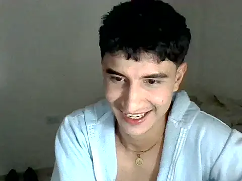 Snapshot of soul_teen chatting on 11-12-25, 04:35 soul teen online show from 11-12-25, 04:35