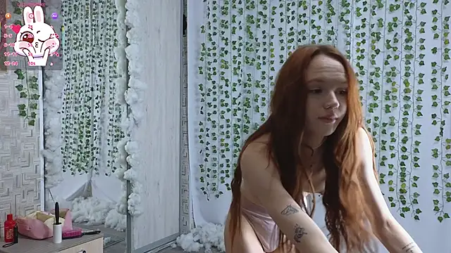 Snapshot of Lusy_PickMe chatting on 11-10-25, 05:28 Lusy PickMe online show from 11-10-25, 05:28