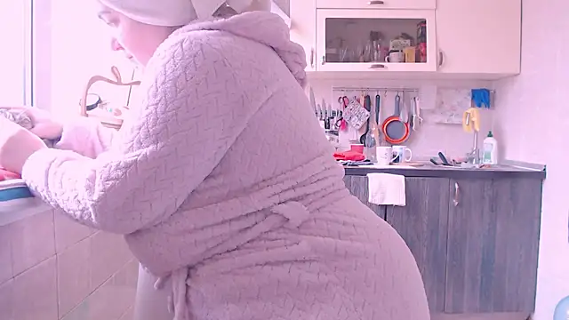 Snapshot of SoftLia chatting on 02-09-25, 06:43 SoftLia online show from 02-09-25, 06:43