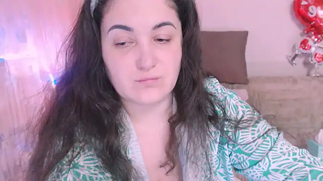 Snapshot of SoftLia chatting on 03-02-25, 03:48 SoftLia online show from 03-02-25, 03:48