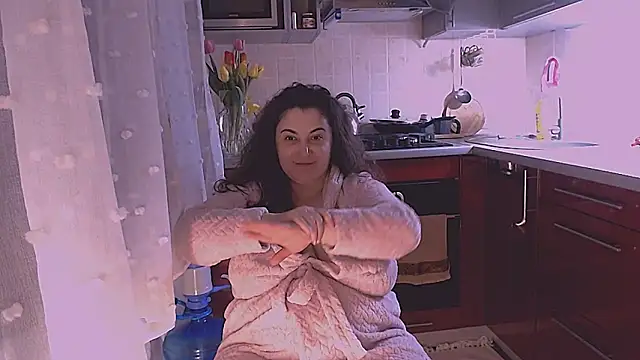 Snapshot of SoftLia chatting on 03-08-26, 09:51 SoftLia online show from 03-08-26, 09:51