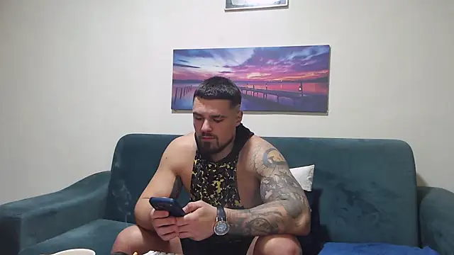 Tiberius hunk online show from 12-18-25, 06:03