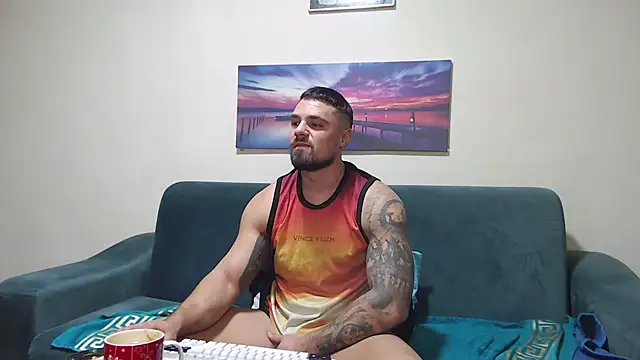 Tiberius hunk online show from 01-08-26, 05:10