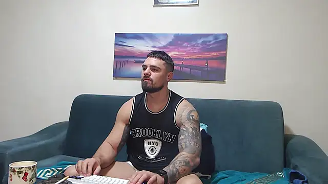 Tiberius hunk online show from 01-15-26, 05:12