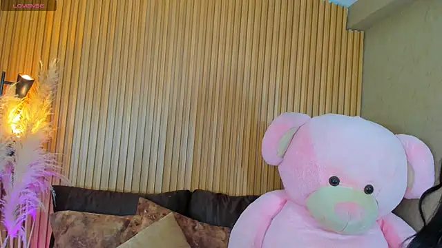 AlexiaAbbey online show from 04-13-26, 07:19