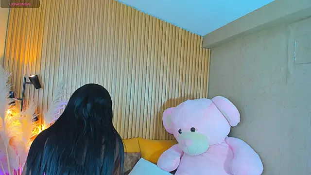 Snapshot of AlexiaAbbey chatting on 06-15-26, 02:19 AlexiaAbbey online show from 06-15-26, 02:19