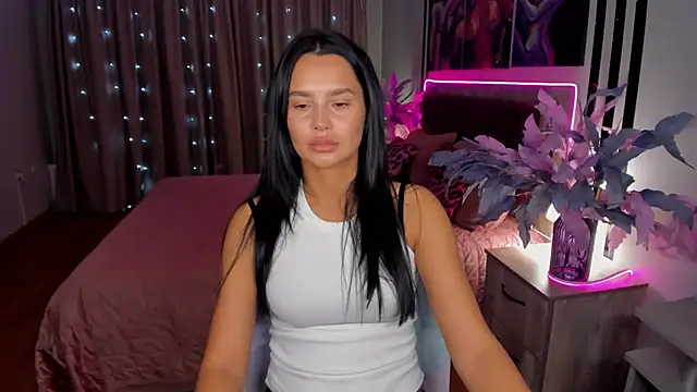 DanaSincere online show from 10-23-25, 03:39