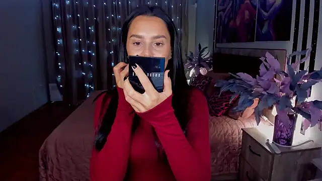 DanaSincere online show from 10-29-25, 04:04