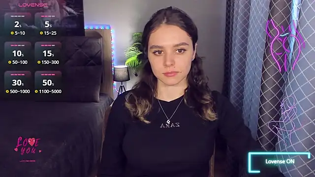 EmelyMason online show from 03-12-26, 05:57