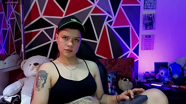 demimoore222 online show from 12-18-25, 05:30