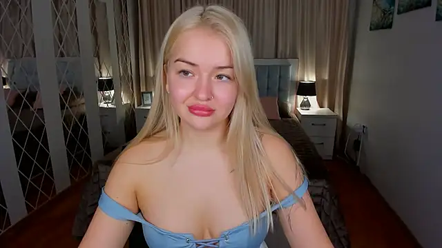 EvaGoddes online show from 02-25-26, 06:12