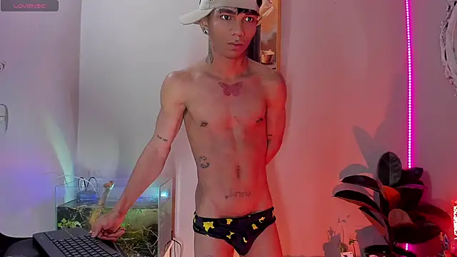 Snapshot of CRAZY-BOY99 chatting on 10-02-25, 09:05 CRAZY-BOY99 online show from 10-02-25, 09:05