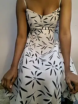 Snapshot of Sexyradha_ chatting on 03-19-25, 04:55 Sexyradha online show from 03-19-25, 04:55