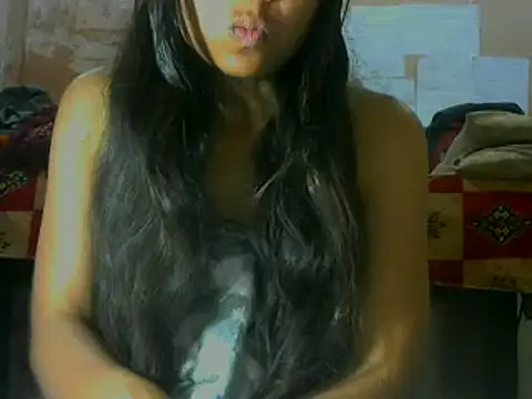 Snapshot of mayra89 chatting on 04-04-26, 04:15 mayra89 online show from 04-04-26, 04:15