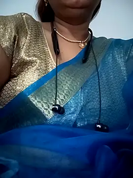 Snapshot of Neha-Bhabhi-Rasily chatting on 10-19-25, 09:37 Neha-Bhabhi-Rasily online show from 10-19-25, 09:37