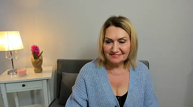 Snapshot of IsabellaSexyMilf chatting on 03-12-25, 04:24 IsabellaSexyMilf online show from 03-12-25, 04:24