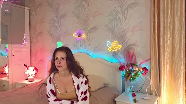 Snapshot of JaneVibes chatting on 09-27-25, 06:40 JaneVibes online show from 09-27-25, 06:40