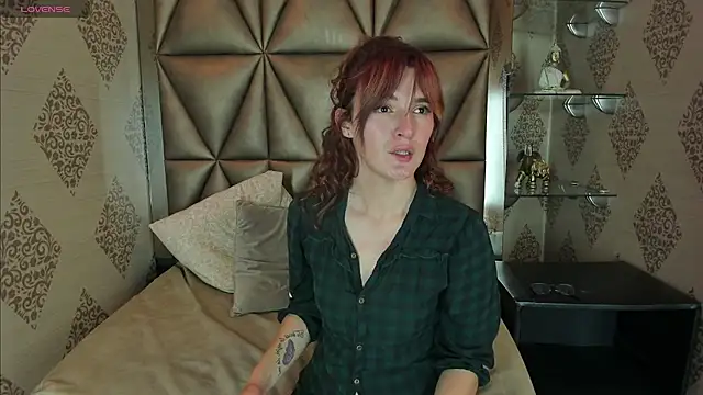 Kitty Velvet  online show from 03-11-25, 06:30