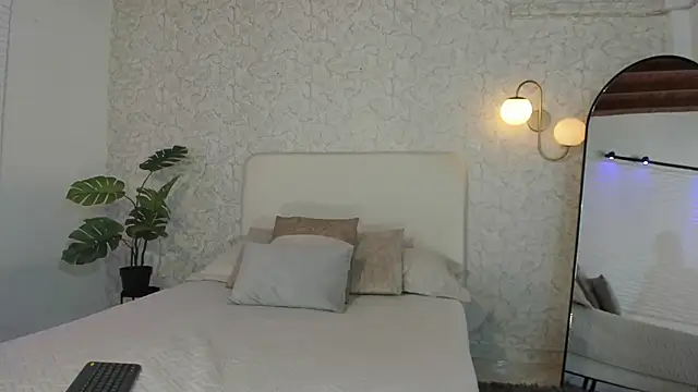 alanarouge online show from 05-17-26, 12:01