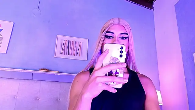 Emily Castillo 1 online show from 12-22-25, 04:31