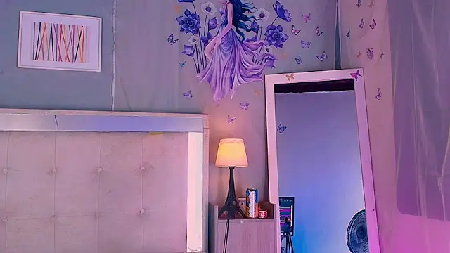 Emily Castillo 1 online show from 05-06-26, 05:14