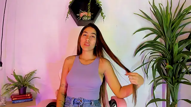 Mia Montess online show from 03-03-25, 12:58