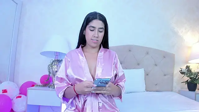 Mia Montess online show from 04-16-26, 10:12