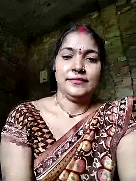 Snapshot of Maidangirl chatting on 09-24-25, 03:43 Maidangirl online show from 09-24-25, 03:43