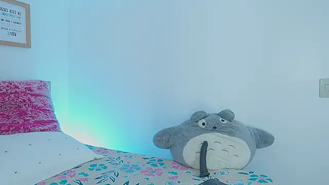 tommy blue online show from 10-21-25, 02:07