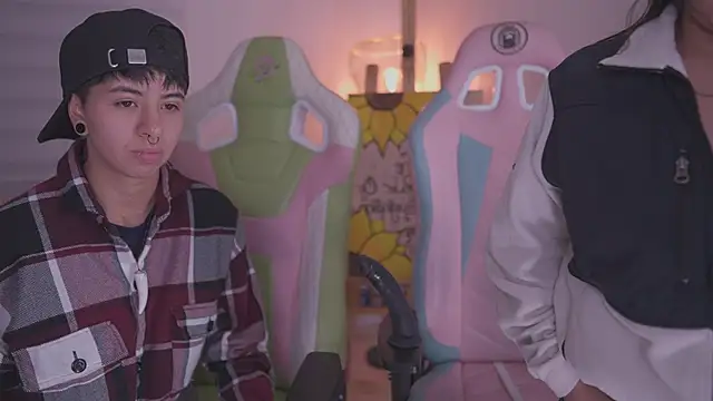 tommy blue online show from 11-22-25, 02:54