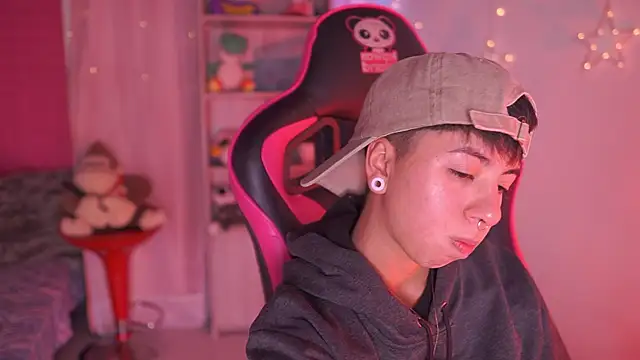 tommy blue online show from 03-21-26, 01:54