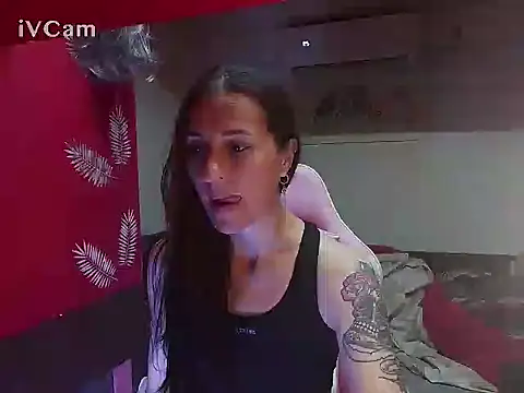 Snapshot of gatitahot-silvy chatting on 11-10-25, 10:20 gatitahot-silvy online show from 11-10-25, 10:20