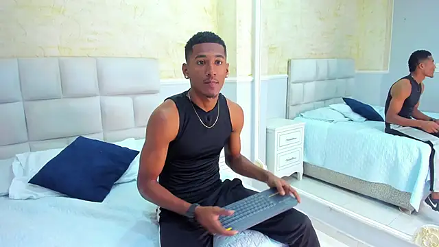 LexiAndDeker online show from 09-20-25, 07:37