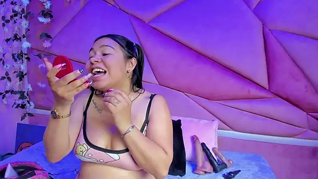  Violeta 18 online show from 10-17-25, 03:20