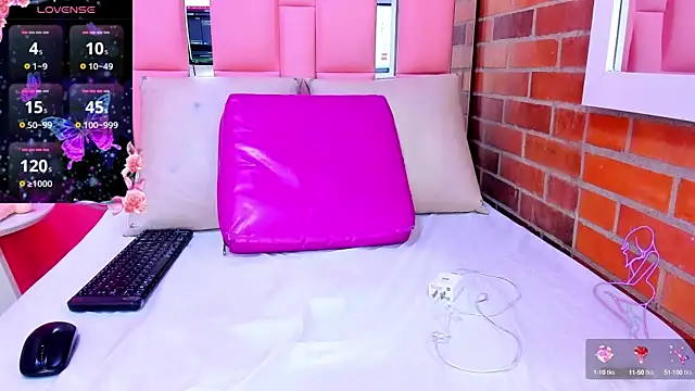 Snapshot of malu_hot69 chatting on 03-22-25, 11:42 malu hot69 online show from 03-22-25, 11:42