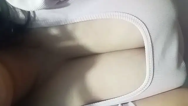 Maferyale online show from 04-15-26, 05:03