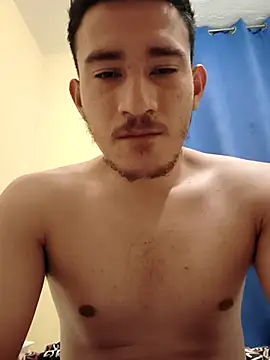 Snapshot of angelbzr chatting on 10-21-25, 04:02 angelbzr online show from 10-21-25, 04:02