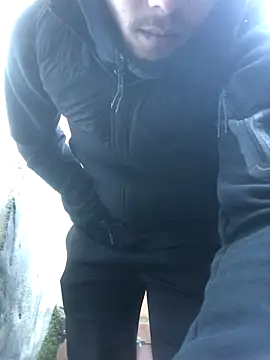 Snapshot of Donnydon79 chatting on 09-16-25, 04:19 Donnydon79 online show from 09-16-25, 04:19