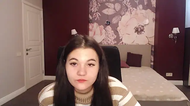 Snapshot of ElinaMils chatting on 03-11-25, 06:53 ElinaMils online show from 03-11-25, 06:53