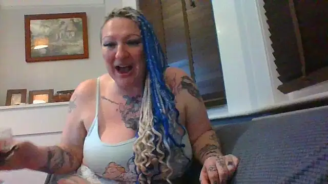 livieblainn online show from 03-04-25, 11:00