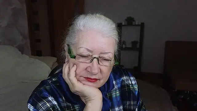 Snapshot of Maya_Mayflower chatting on 03-20-25, 08:42 Maya Mayflower online show from 03-20-25, 08:42