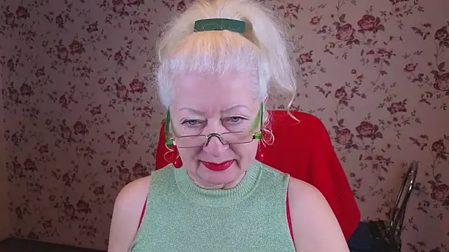 Snapshot of Maya_Mayflower chatting on 11-28-25, 03:53 Maya Mayflower online show from 11-28-25, 03:53