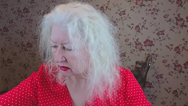 Snapshot of Maya_Mayflower chatting on 01-10-26, 03:08 Maya Mayflower online show from 01-10-26, 03:08