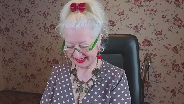 Snapshot of Maya_Mayflower chatting on 01-13-26, 03:12 Maya Mayflower online show from 01-13-26, 03:12