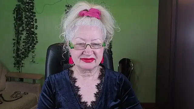 Snapshot of Maya_Mayflower chatting on 02-02-26, 03:05 Maya Mayflower online show from 02-02-26, 03:05