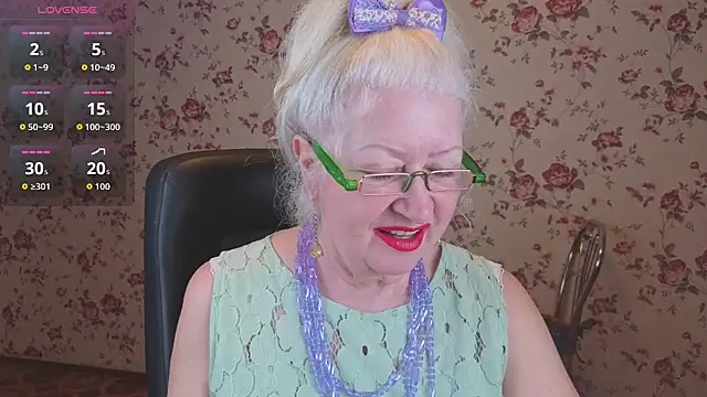 Snapshot of Maya_Mayflower chatting on 02-03-26, 02:53 Maya Mayflower online show from 02-03-26, 02:53